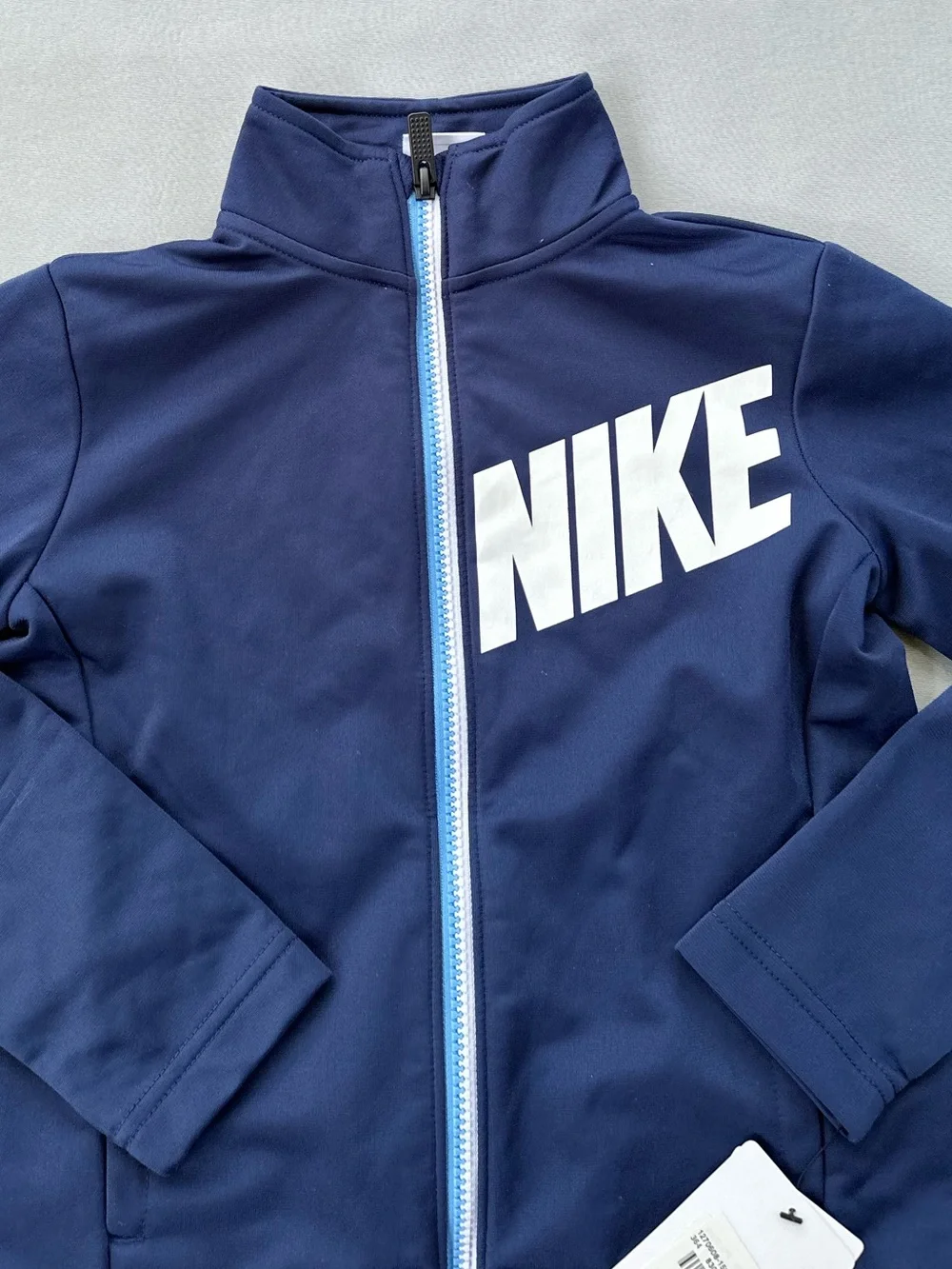 🎉5 for $45🎉 Nike sweatshirt jacket boys size S